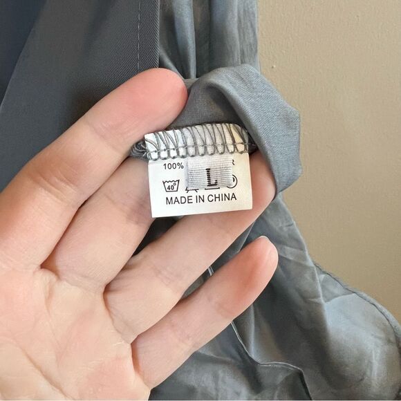 ✨ Two Twin Style Gray Sheer Long Sleeve Top Large - Picture 6 of 14